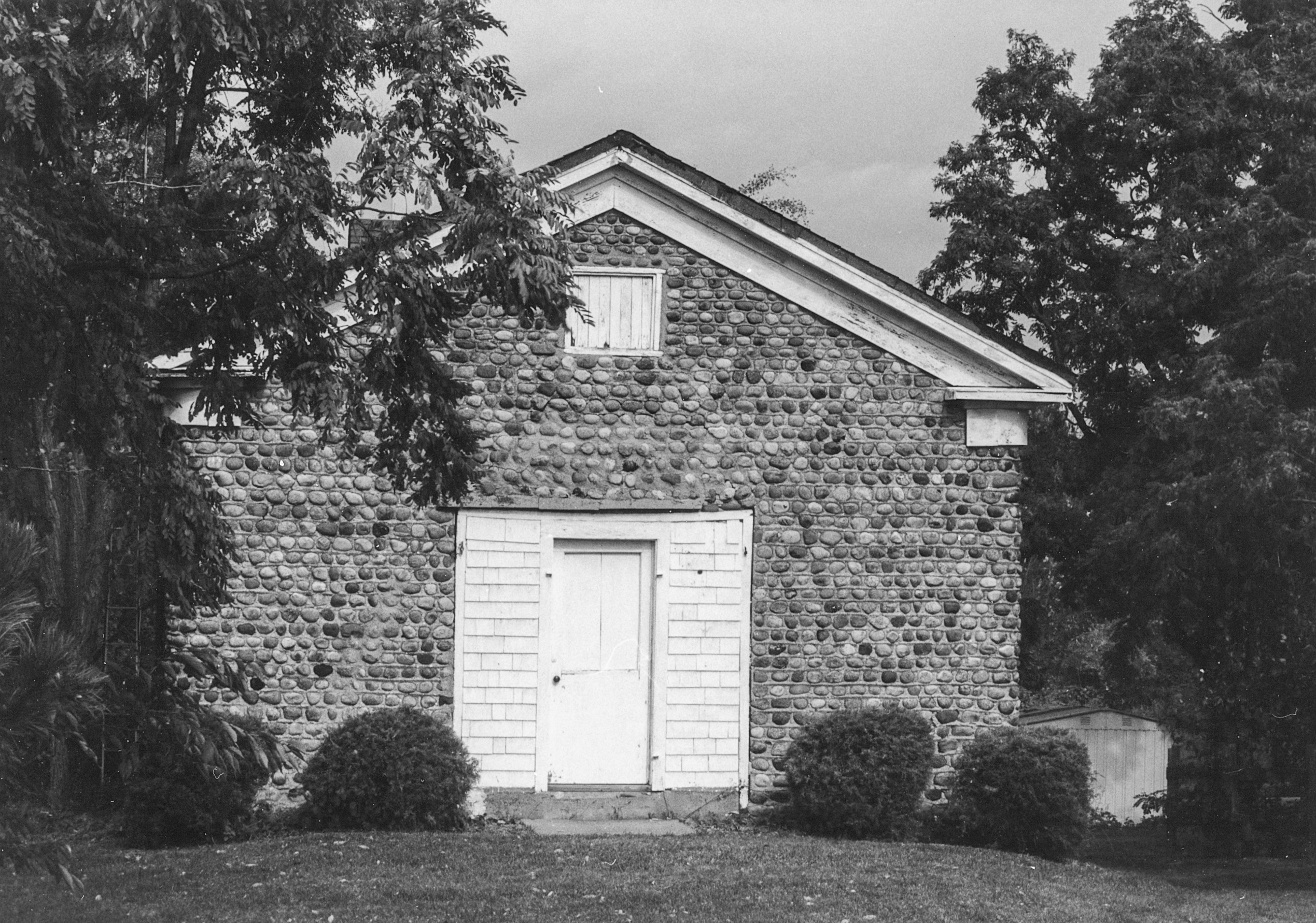 Cla-7a 7816 Ridge Rd 1